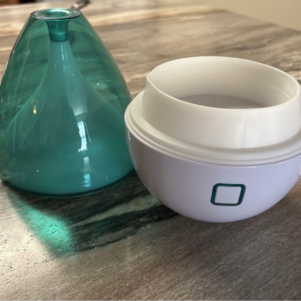 Aroma Diffuser - Picture 3 of 3